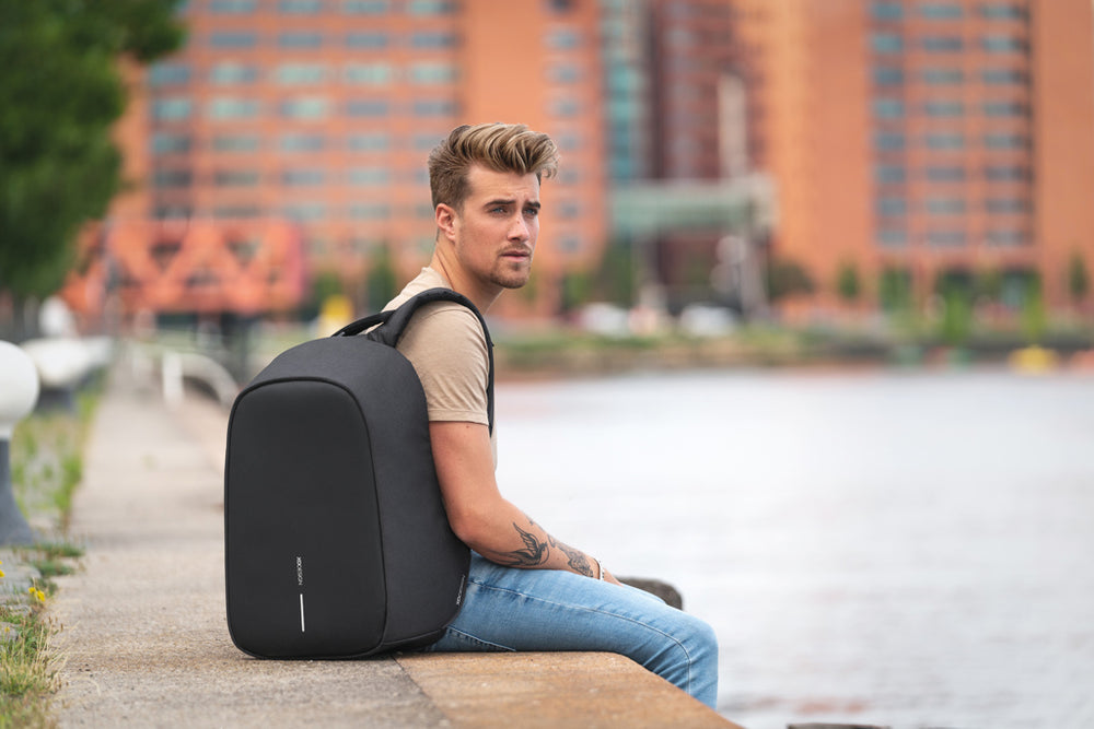 Bobby Hero Regular, Anti-theft backpack Black, Black