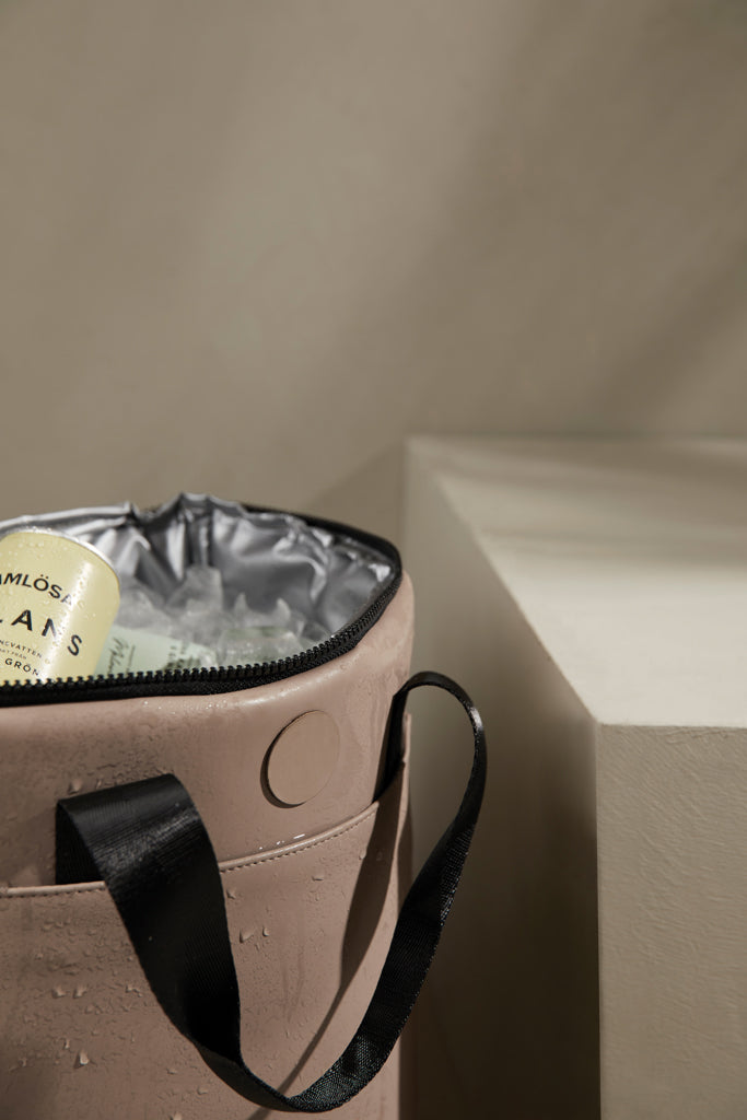 Branded VINGA Baltimore trail cooler backpack