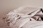 Branded VINGA Lenox blanket