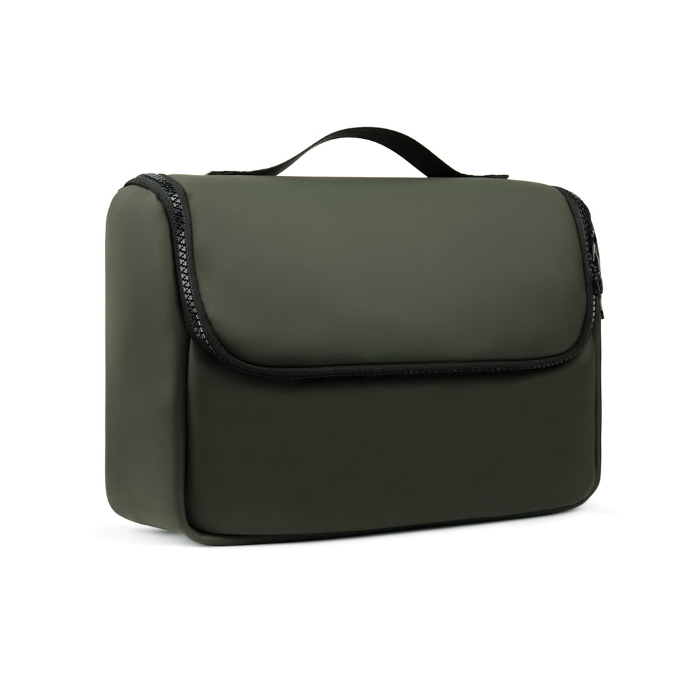 Branded VINGA Baltimore travel toiletry bag