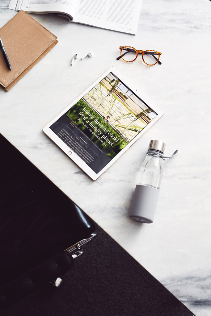 Branded VINGA Lean Glass Water Bottle