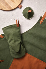 Branded VINGA Asado oven mitt