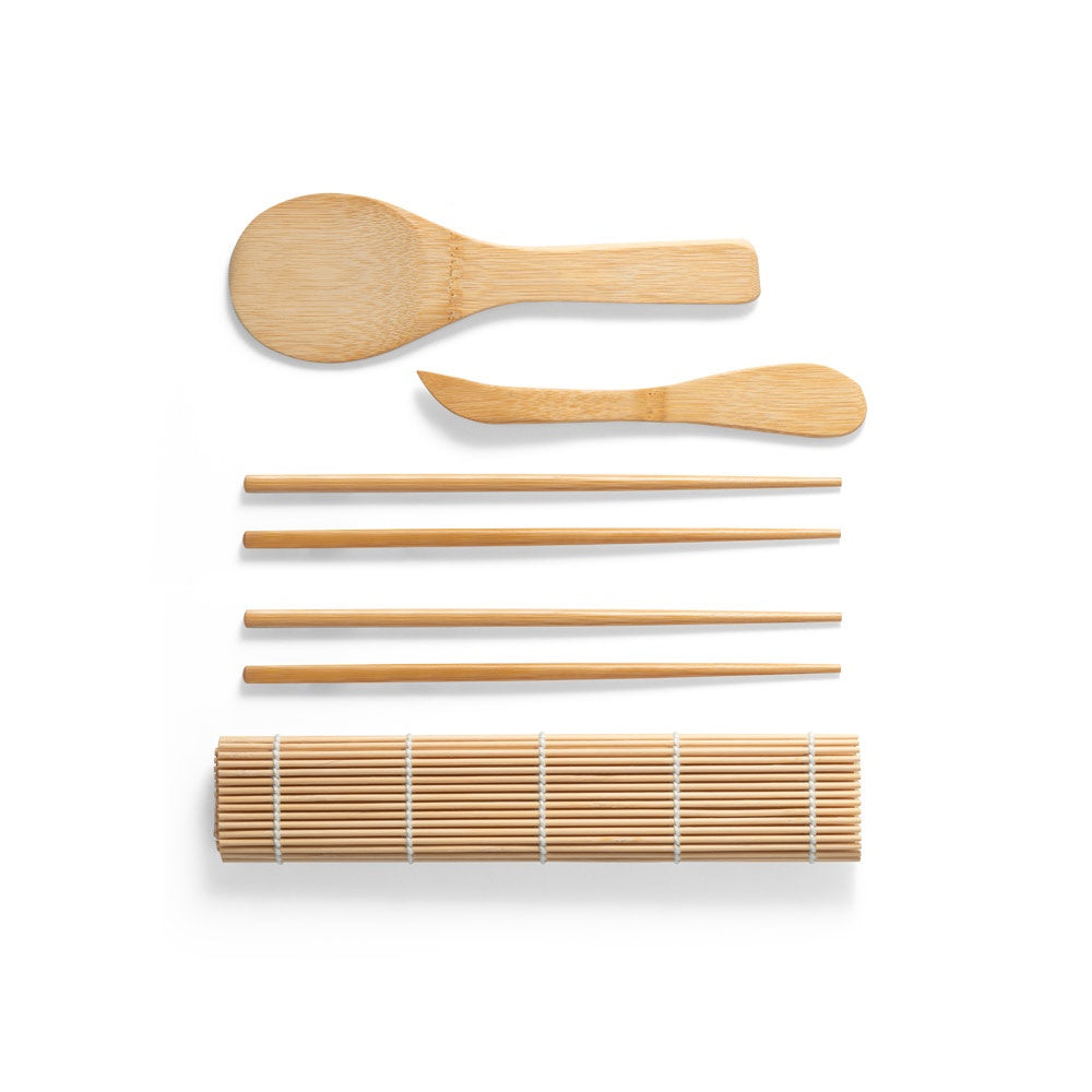 MORIMOTO. Sushi set in bamboo