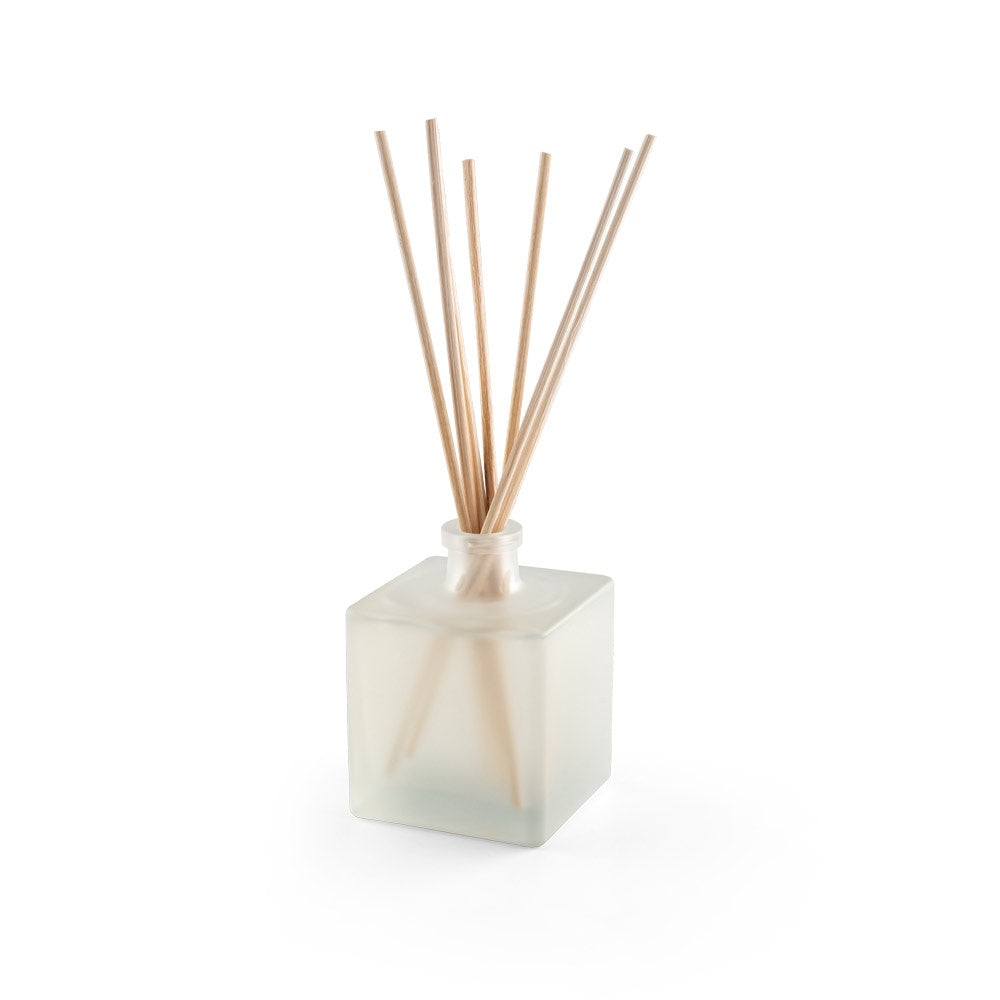 YEUN. Diffuser sticks in glass bottle