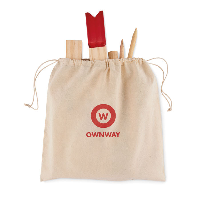 Branded Pinewood outdoor throwing game