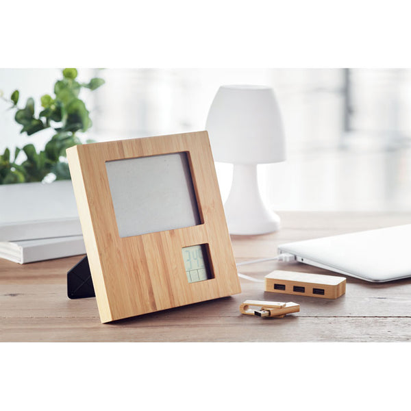 Photo frame with weather statio