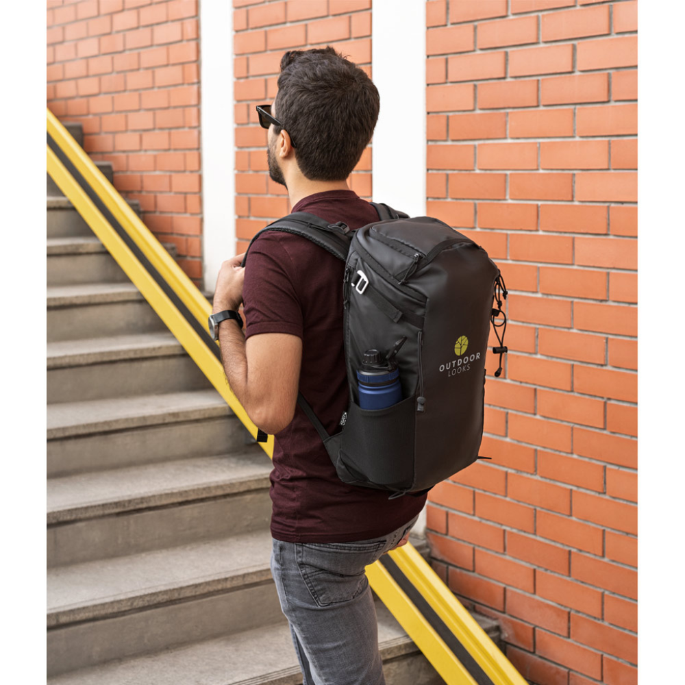 ALASCA. Hiking backpack with waterproof coating