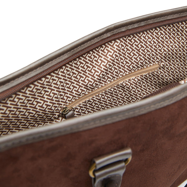 Branded VINGA Hunton computer brief
