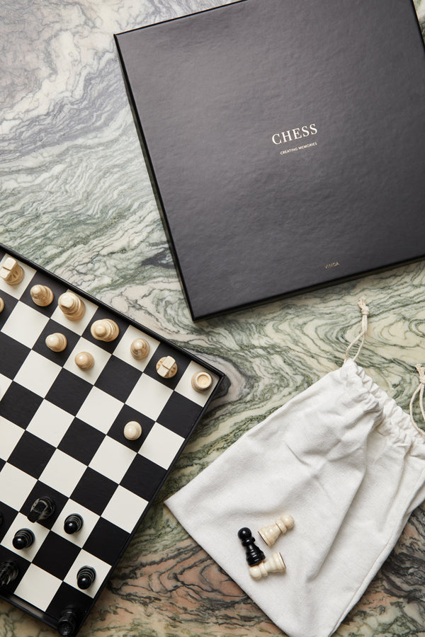 VINGA Chess coffee table game