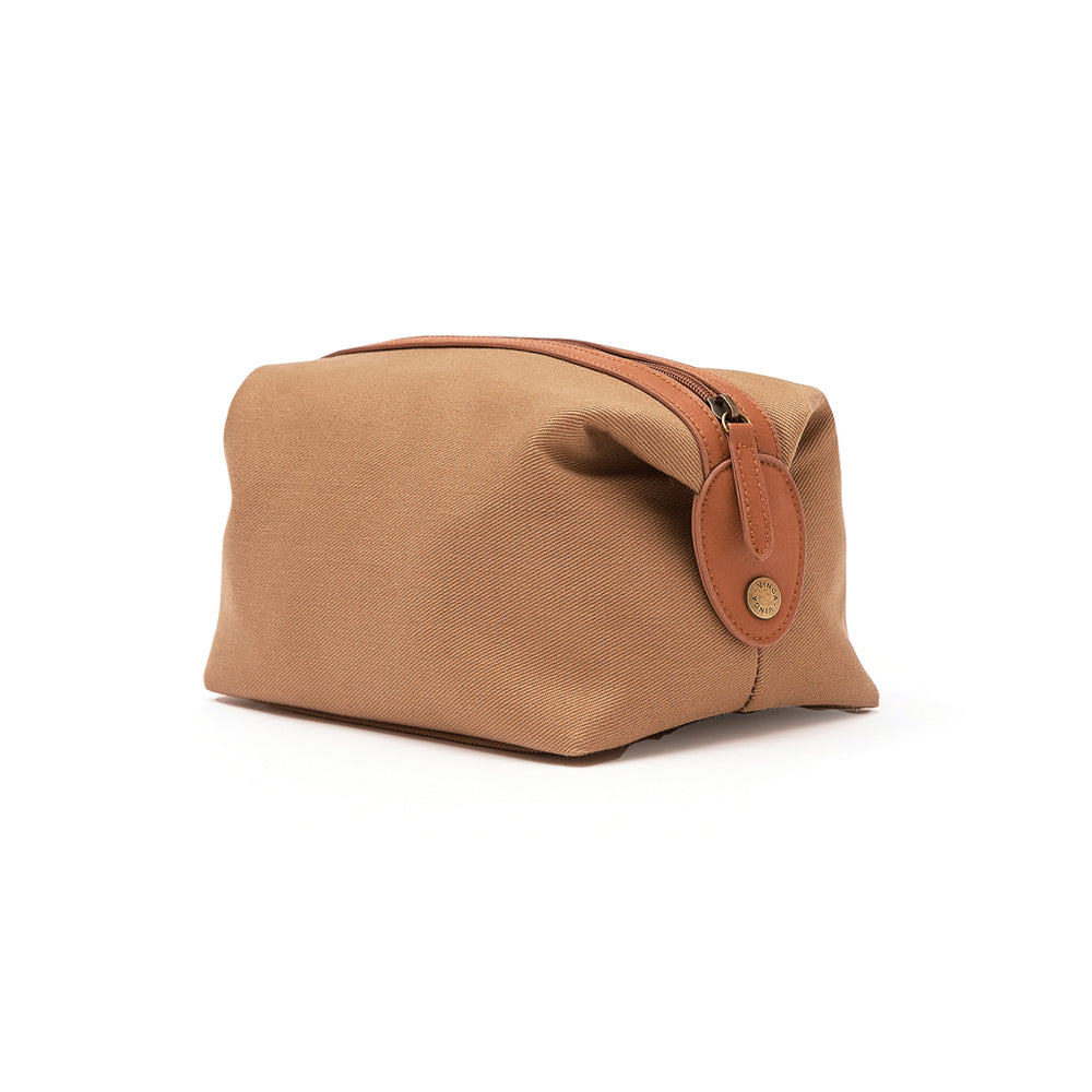 Branded VINGA Sloane toiletry bag RCS recycled polyester
