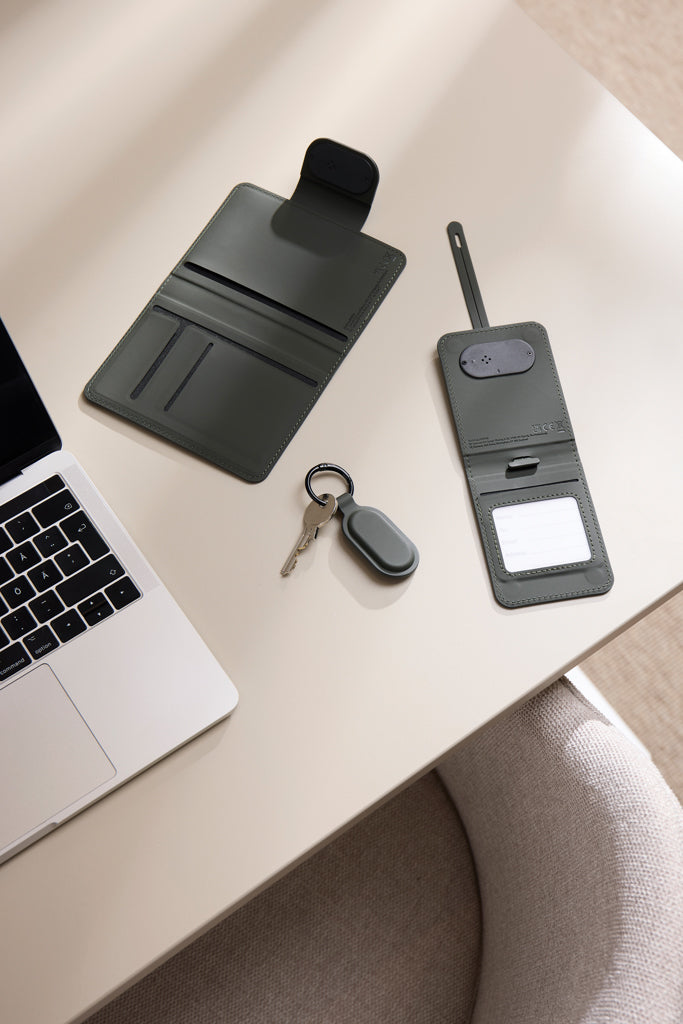 VINGA Baltimore RCS Key tag With Finder Dual