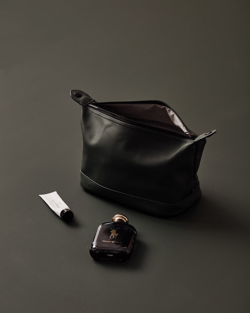 Branded VINGA Baltimore Wash Bag