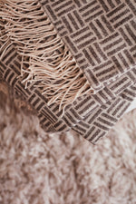 Branded VINGA Lenox blanket