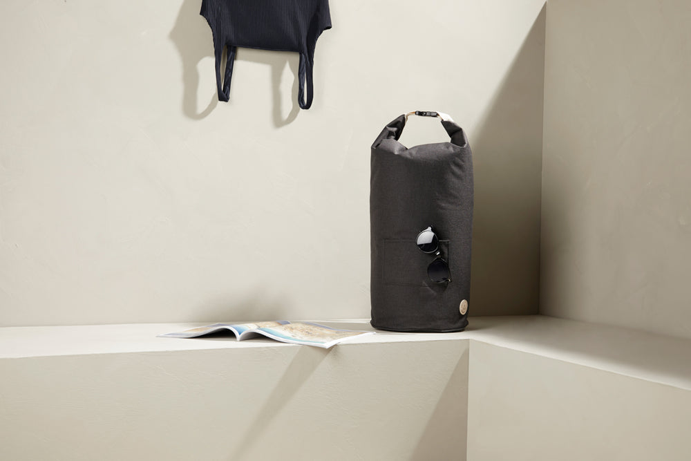Branded VINGA Sortino cooler trunk