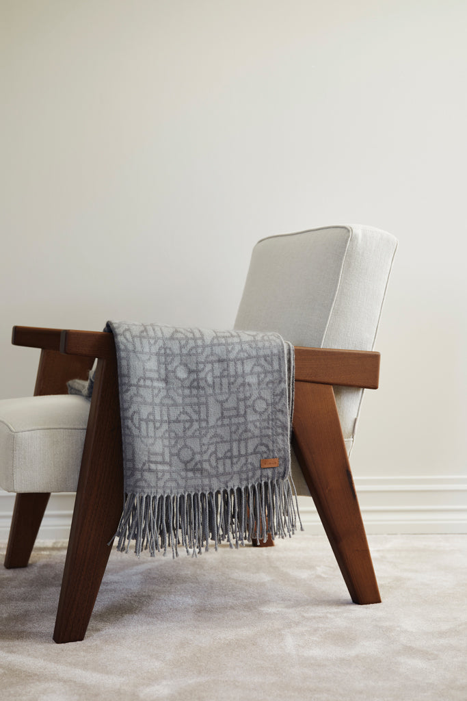 Branded VINGA Verso blanket