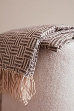 Branded VINGA Lenox blanket